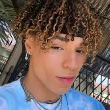 Madison Varner (mvarner788)