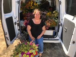 Grand ceiling decor at the omini grovepark pavillion. American Grown Archives Debra Prinzing