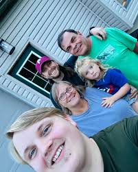 💛 Support Systems 💛 Sometimes the scariest part of exploring past  everything you've known is the fear of being alone. Thinking about these  last few months of traveling and I begin to