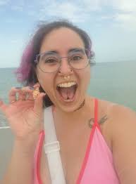 Alternative shellers with unique styles?