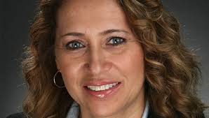 Susan Bracey's Instagram, Twitter & Facebook