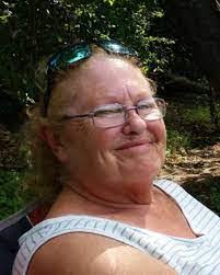 Sue Bybee's Instagram, Twitter & Facebook