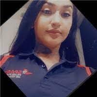 Iris Mo's Instagram, Twitter & Facebook