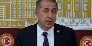 Bu kadar kabadayı sanız çıkın karşıma yok hocam yok! Ozdag Acikladi Bozkurt Isareti Yasaklanacak Mi