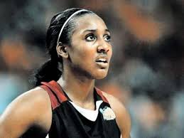 Lynx rookie Candice Wiggins learned much from a father she barely knew