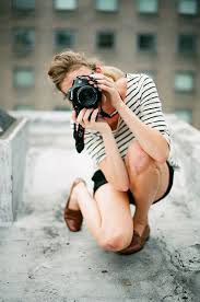 Pin By Menta Brote Creativo On Fotografia Girls With Cameras Style Photographer