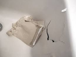 A fiberglass tub repair kit has a fiberglass cloth, resin, brush, hardener, mixing tray, mixing stick and a spreader. Acrylic Fiberglass Bathtub Crack Hole Repair