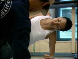 I don't have angelina jolie's guns. Tomb Raider Crafting Lara Croft Angelina Jolie Youtube