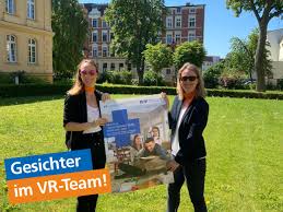 Die mitgliedschaft hebt uns von anderen banken ab. Vr Bank Mecklenburg Ein Hallo Aus Der Hauptverwaltung In Schwerin An Euch Wir Sind Jana Steuber Und Susann Bentin Aus Dem Marketing Derzeit Bewerben Wir Das Thema Der Berufsunfahigkeit Seid Ihr