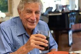 Tony Bennett “doesn't know” he has Alzheimer's disease says wife Susan