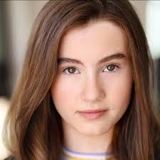 Ellie Brooks's Instagram, Twitter & Facebook