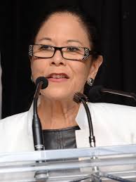 Chesand Gregory empowering women to be best version of themselves — Ron  Fanfair