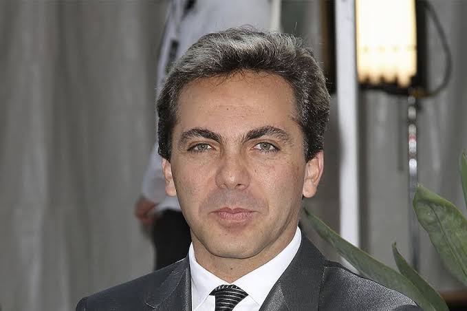 Cristian Castro, atendido por paramédicos tras evento que lo graduó de  bachiller ¿Qué pasó? | Revista Vea