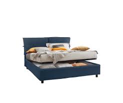 Il letto river é un letto imbottito di design, completamente letto matrimoniale antracite con contenitore con piedini in legno. Letto Matrimoniale Noemi Con Contenitore Blu Duzzle