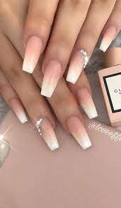 Te explicamos al detalle la diferencia entre las uñas de gel y las uñas acrílicas, el paso a paso, los productos que necesitas y los mejores sitios para lo primero de todo consiste en deshidratar la uña y retirar toda la grasa natural que tiene. 30 Perfect Coffin Acrylic Nails Designs To Sport This Season Acrylic Nails Coffin Acrylic Nail Designs Best Acrylic Nails