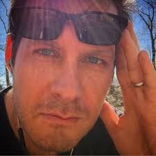 Robert Caplin (@robertcaplin)