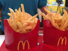 Fast Food Is On Fire Again Business Insider In 2020 Mcdonalds Fries Fast Food Workers Mcdonalds