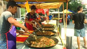 Pasar malam putrajaya presint 2 banyak makanan. Malaysian Street Food Mee Goreng And Kuey Teow Kerang Youtube