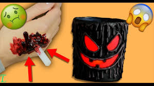 Mit etwas farbe und led lichtern wird aus alten pappkartons im zeitraffer im nu ein schaurig schöner gruselbaum! Gruselige Halloween Deko Selber Machen Halloween Bastelidee Diy Deutsch Let S Try 4k Youtube