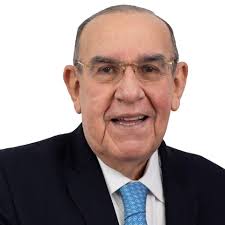 𝗣𝗢𝗟𝗜𝗧𝗜𝗖𝗔 Rodrigo Arias Sánchez fue reelecto, por 4to período  consecutivo, presidente del Congreso. Arias tuvo 33 votos a favor teniendo  así el apoyo de la mayoría de los diputados; de esta manera