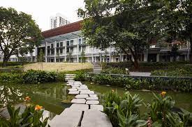 Words that come to mind include innovative, diverse, and. Yale Nus College Hlavni Stranka Facebook