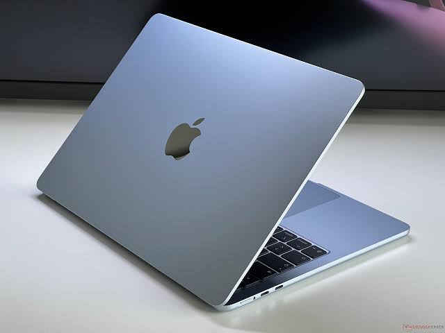 Apple MacBook Air M5 512GB 16GB RAM