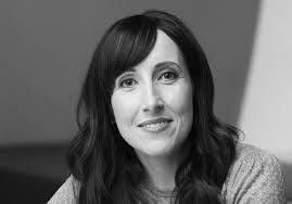 Danielle Logue's Instagram, Twitter & Facebook