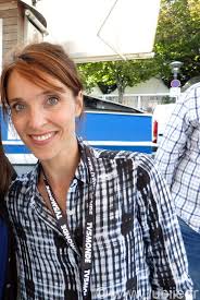 En 2019, la série est relancée avec deux nouvelles. Rencontre Alix Poisson Parents Mode D Emploi Lubie En Serie