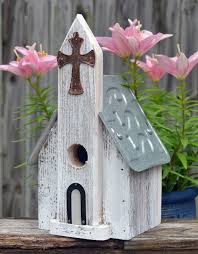 The design is basically a matter of personal sense of aesthetics. Rustic Birdhouse Primitive Birdhouse Ozark By Ruraloriginals 29 95 Bird House Kits Bird House Plans Free Bird House