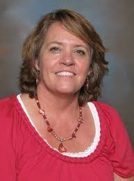 Lisa Hypes's Instagram, Twitter & Facebook