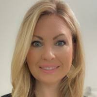 Jeannie Constable's Instagram, Twitter & Facebook