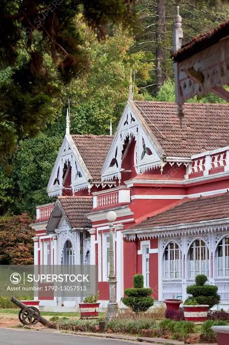 India, Tamil Nadu State, Ooty, a hill station in the Nilgiri Hills (Blue Hills) at an altitude of 2200m founded by the Britishat the 19th century, the... - SuperStock