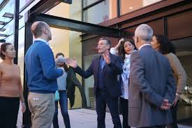 Patrick dupond, né à paris le 14 mars 1959, est un danseur français. Perpignan Le Danseur Etoile Patrick Dupond Dans La Ville Ouillade Eu