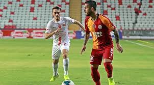 Adem büyük, murat akça, jetmir topalli, benjamin tetteh, christian cueva, fernando zuqui, guido herrera, zeki yavru, eray i̇şcan ve doğukan emeksiz'in malatya kulübüyle kontrat imzaladığı törende. Adem Buyuk Yeniden Yms De Spor Malatya Tarafsiz