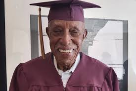 Merrill Pittman's Instagram, Twitter & Facebook