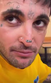 Mickey Maze Official Account