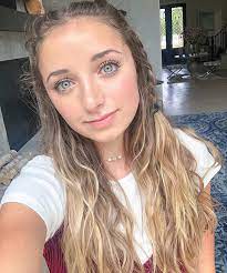 Brooklyn And Bailey On Instagram Honestly Been Digging The Blonde I Added To My Hair Brooklyn And Bailey Brooklyn And Bailey Instagram Celebrity Hairstyles