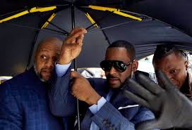 Attorney's office of the northern district says the indictment includes charges of child porn, enticement of a minor and obstruction of justice. R Kelly Back In Jail In Child Support Case News Tide 24 7