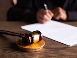 Kerala court issues bailable warrant to Baba Ramdev, Acharya Balakrishna