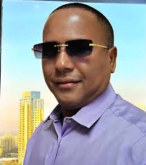 🔴|#ÚltimoMinutoDL| Celso Marranzini confirma apagón a nivel nacional. El  funcionario aseguró a Diario Libre que el servicio se reestablecerá dentro  de dos a tres horas. 🔗 https://ow.ly/afbn50Xq8mz