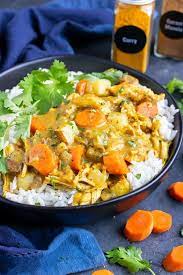 Instant Pot Yellow Chicken Curry With Potatoes Carrots Evolving Table Recipe Healthy Curry Recipe Instant Pot Recipes Chicken Curry Chicken