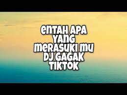 Saat ini sedang viral lagu salah apa aku, sebenarnya genre lagu ini adalah pop dan beberapa hari ini yang versi dj menjadi viral di tiktok dan bahkan di salah satu channel ada algu versi dj ini dengan durasi yang sangat panjang yaitu sekitar 10 jam nonstop. Entah Apa Yang Merasuki Mu Dj Gagak Tiktok Lirik Youtube