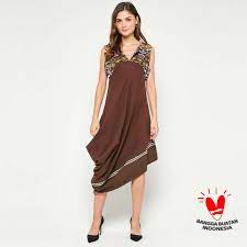 Dress batik merah marun 17. Jual Dress Batik Kombinasi Panjang Maxi Long Dres Modern Kontemporer Linen Asimetris Gesyal Cocok Untuk Urban People Terbaru Juli 2021 Blibli
