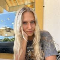 10+ "Sarah Mani" profiles