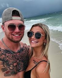 Peyton Schwartz's Instagram, Twitter & Facebook