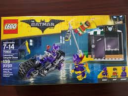 Choose from contactless same day delivery, drive foil catwoman's jewel heist and bike getaway with batgirl™ and robin™. Review Catwoman Catcycle Chase 70902 A Lego Batman Movie Set