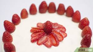 Strawberry roses are a fun garnish for spring cakes, class cupcakes, or even a bridal shower vase. 4 Easy Ways To Decorate A Cake With Strawberries Wikihow