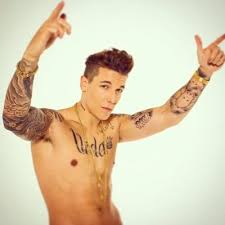 No te entra en la cabeza. Alex Caniggia Alexcaniggia5 Twitter
