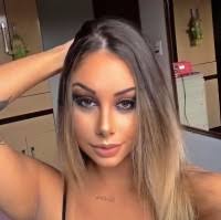 Barbara Petry's Instagram, Twitter & Facebook