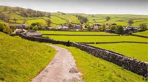 Sometimes, when the bustle and noise of the city grow to be overwhelming, it's nice to escape to the country. Is It Healthier To Live In The Countryside Bbc News